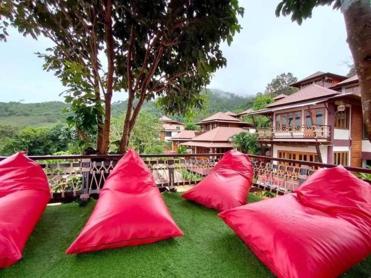 Puteri Lanta Family Villas Ko Lanta Exteriör bild