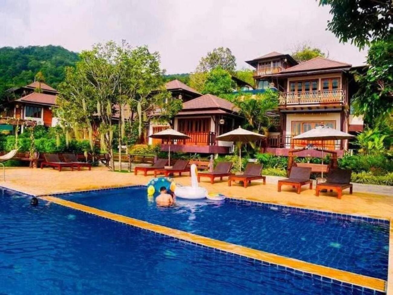 Puteri Lanta Family Villas Ko Lanta Exteriör bild